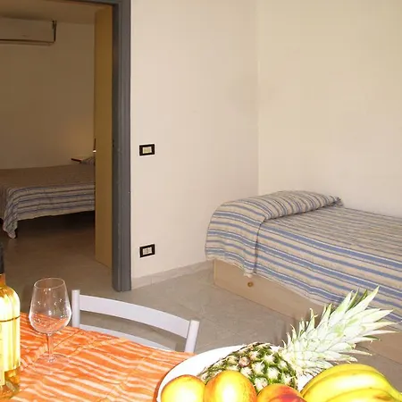 Borgo Degli Ulivi 100s 度假居 塞利亚马里纳